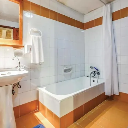 4 Bedroom With Private Pool 度假居 *