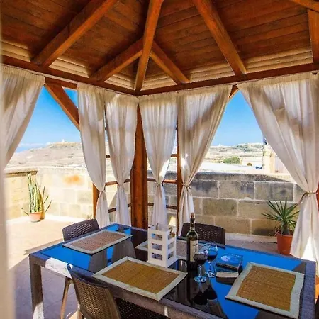 4 Bedroom With Private Pool 度假居 Għarb