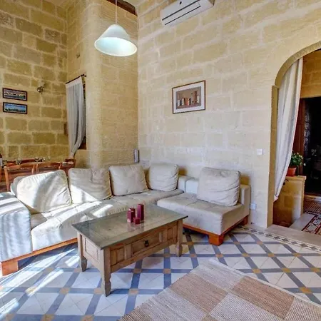 Tatil Evi 4 Bedroom With Private Pool