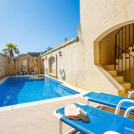 4 Bedroom With Private Pool Tatil Evi